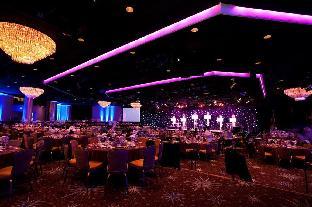 the beverly hilton