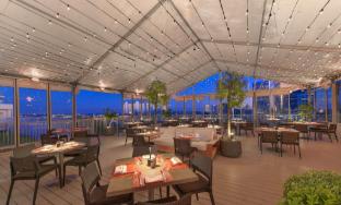 the beverly hilton