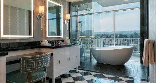 the beverly hilton