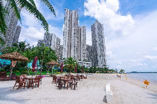 sea view country garden