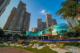 sea view country garden