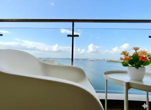 sea view country garden