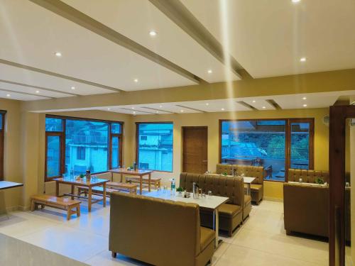 sa ba manali inn
