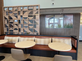 Holiday Inn Midland By Ihg,Saginaw>>Midland,3 star