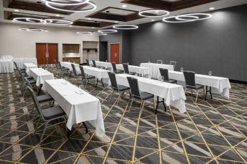 holiday inn midland by ihg