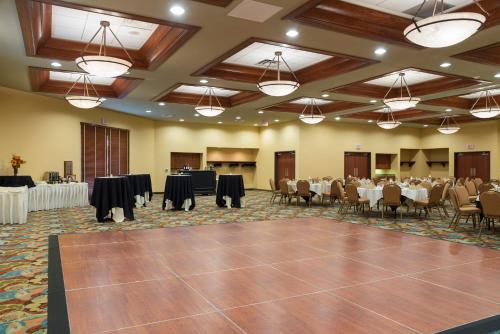 Holiday Inn Midland By Ihg,Saginaw>>Midland,3 star