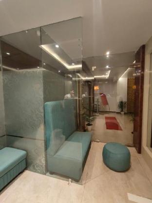 hotel the park view prayagraj