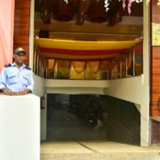 hotel the park view prayagraj