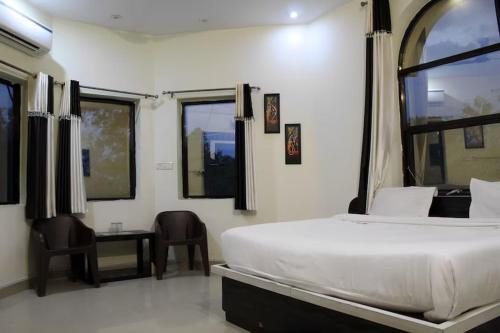 the quila camps and resort