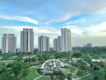 elysia park residence medini by stayrene