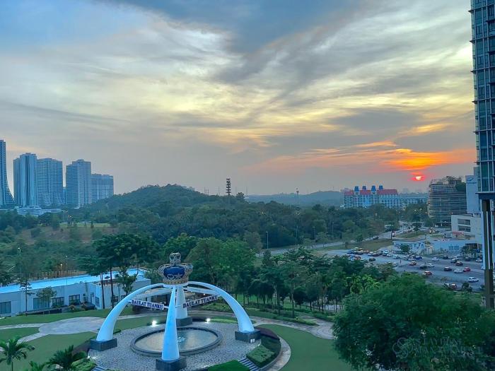 elysia park residence medini by stayrene