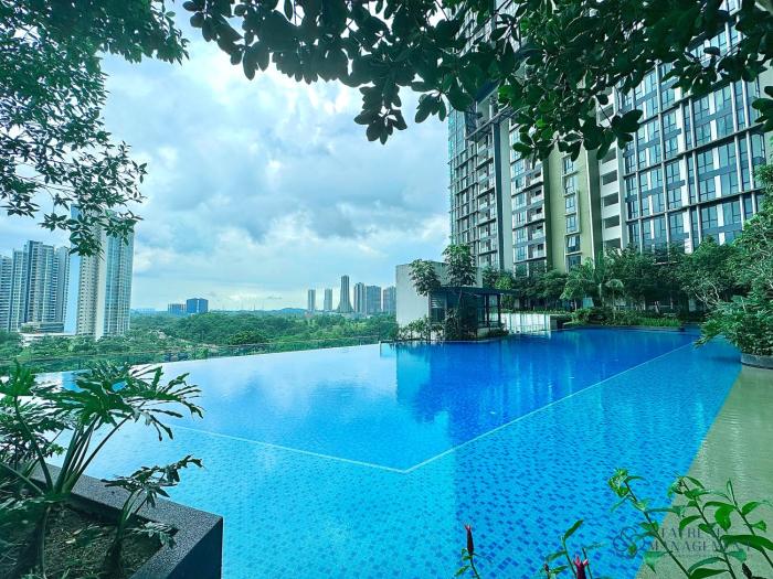 elysia park residence medini by stayrene