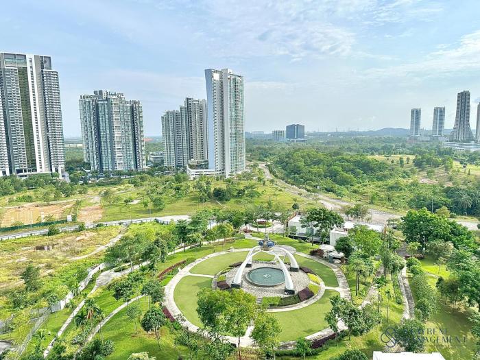 elysia park residence medini by stayrene