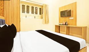 r k guest house paying guest