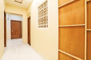 r k guest house paying guest