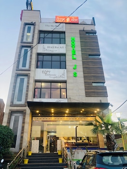 hotel js