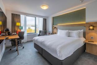 holiday inn milton keynes central by ihg