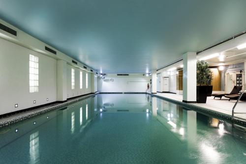 holiday inn milton keynes central by ihg
