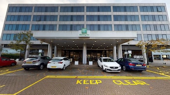 holiday inn milton keynes central by ihg
