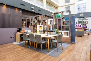 holiday inn milton keynes central by ihg