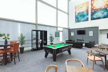 holiday inn milton keynes central by ihg