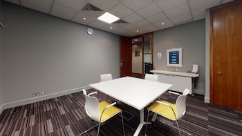 holiday inn milton keynes central by ihg