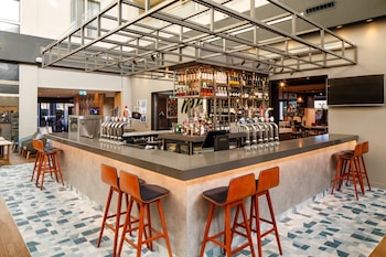 holiday inn milton keynes central by ihg