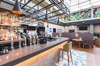 holiday inn milton keynes central by ihg