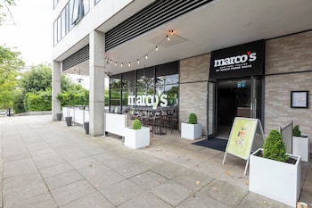 holiday inn milton keynes central by ihg