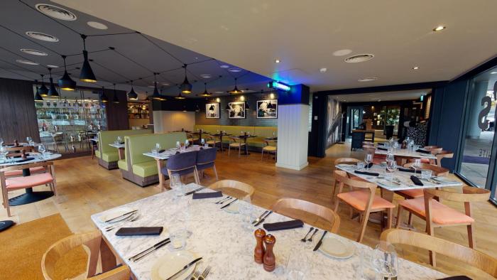 holiday inn milton keynes central by ihg
