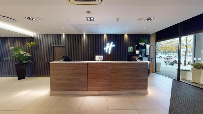 holiday inn milton keynes central by ihg
