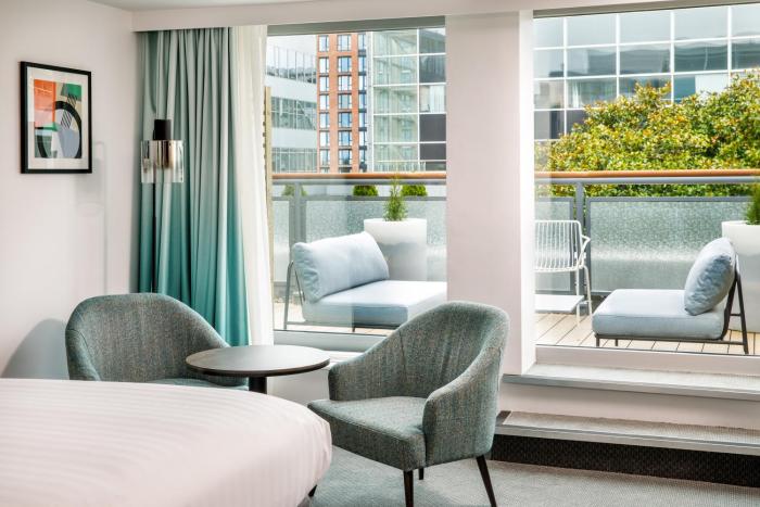 holiday inn milton keynes central by ihg