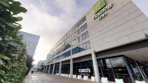 holiday inn milton keynes central by ihg