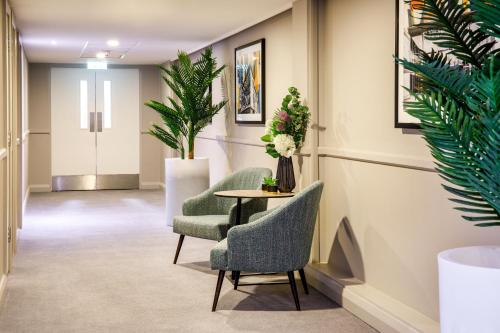 holiday inn milton keynes central by ihg