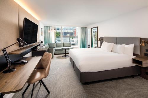 holiday inn milton keynes central by ihg