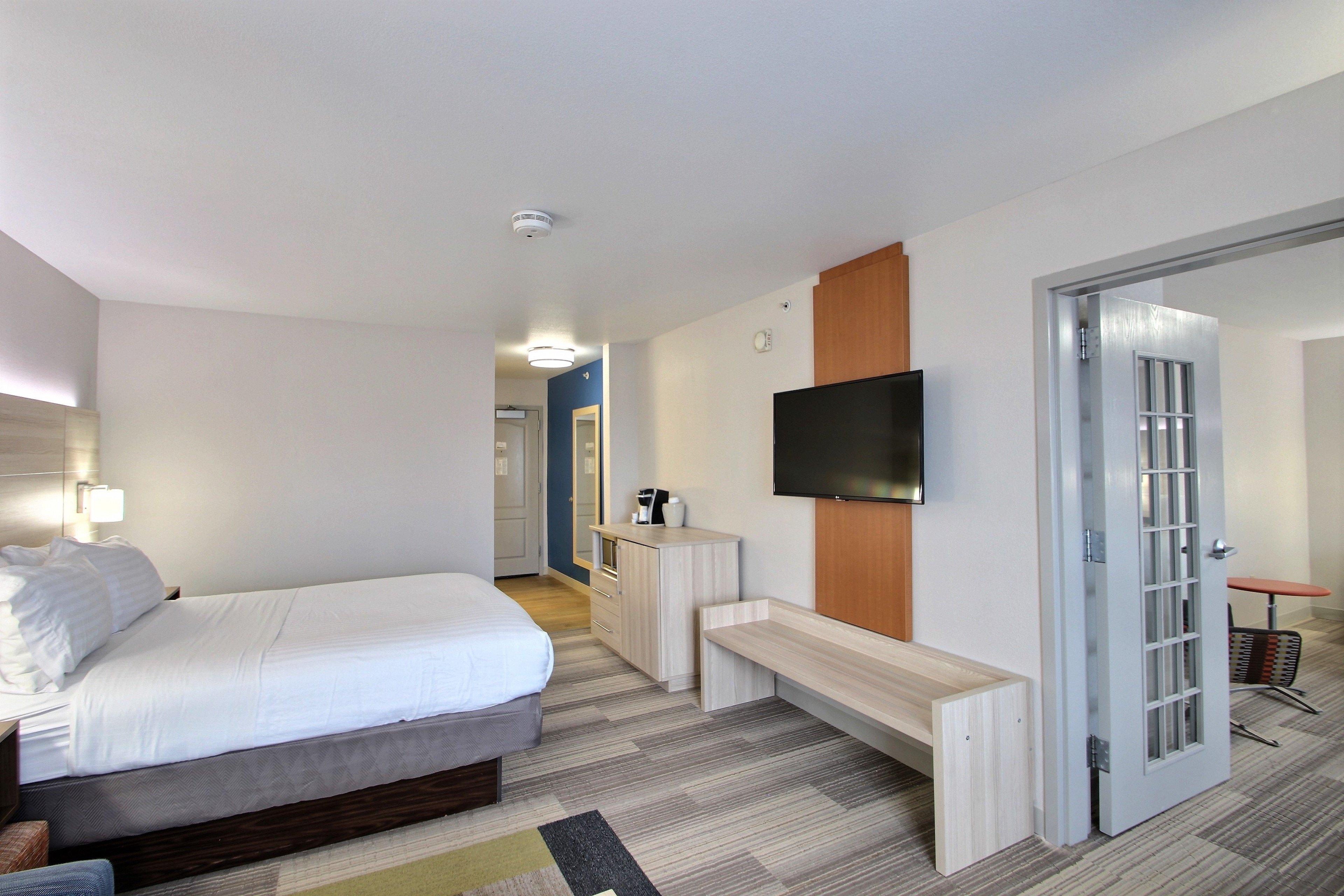 holiday inn express hotel and suites milwaukee airport by ihg