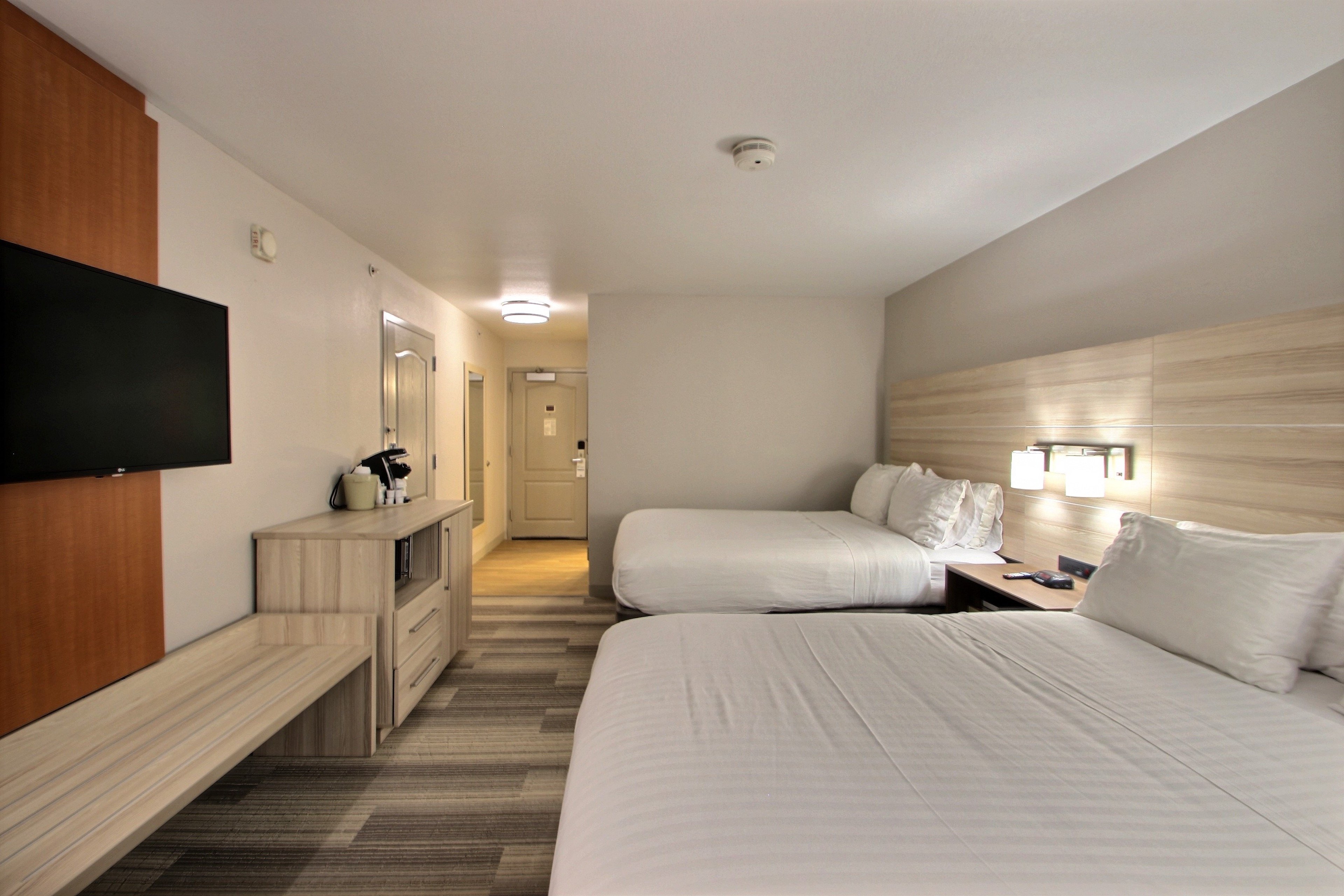 holiday inn express hotel and suites milwaukee airport by ihg