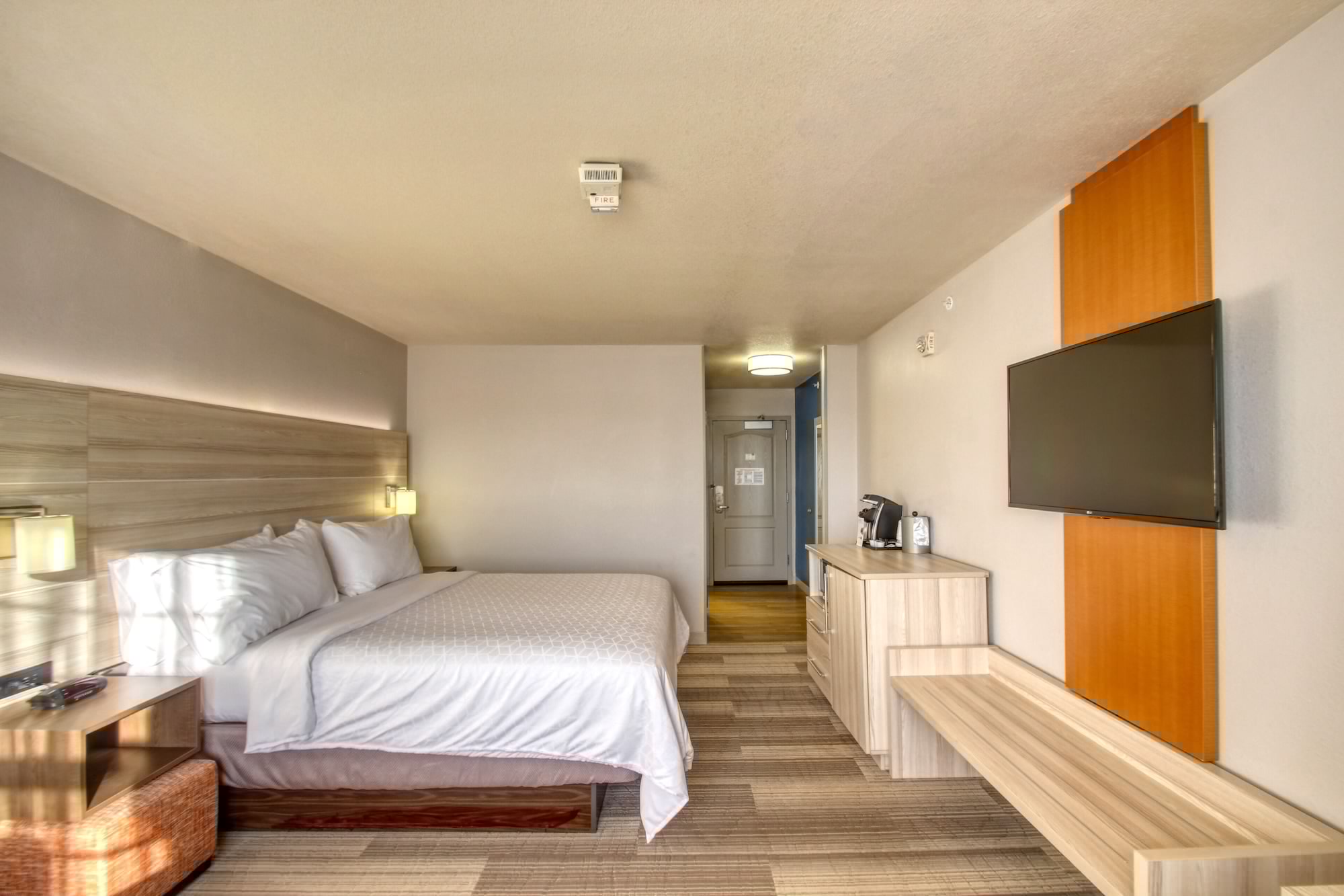 holiday inn express hotel and suites milwaukee airport by ihg