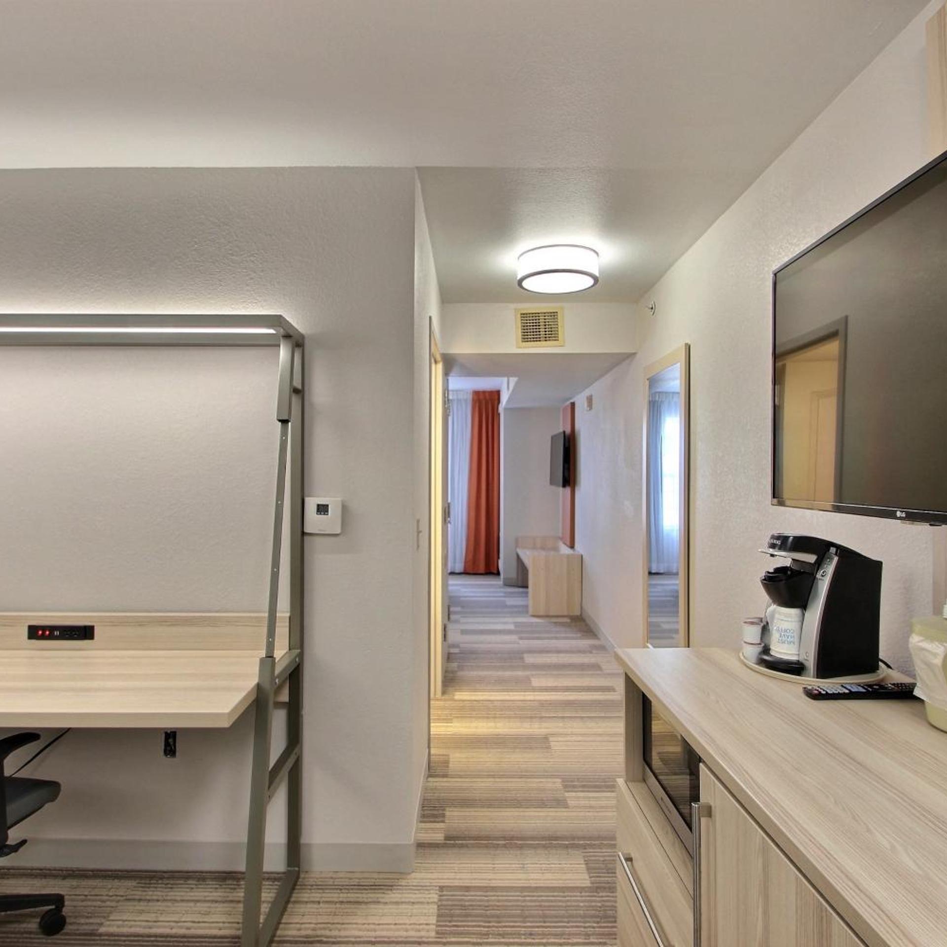 holiday inn express hotel and suites milwaukee airport by ihg
