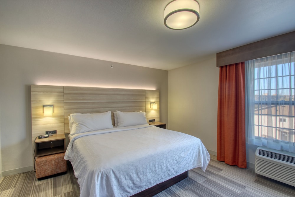 holiday inn express hotel and suites milwaukee airport by ihg