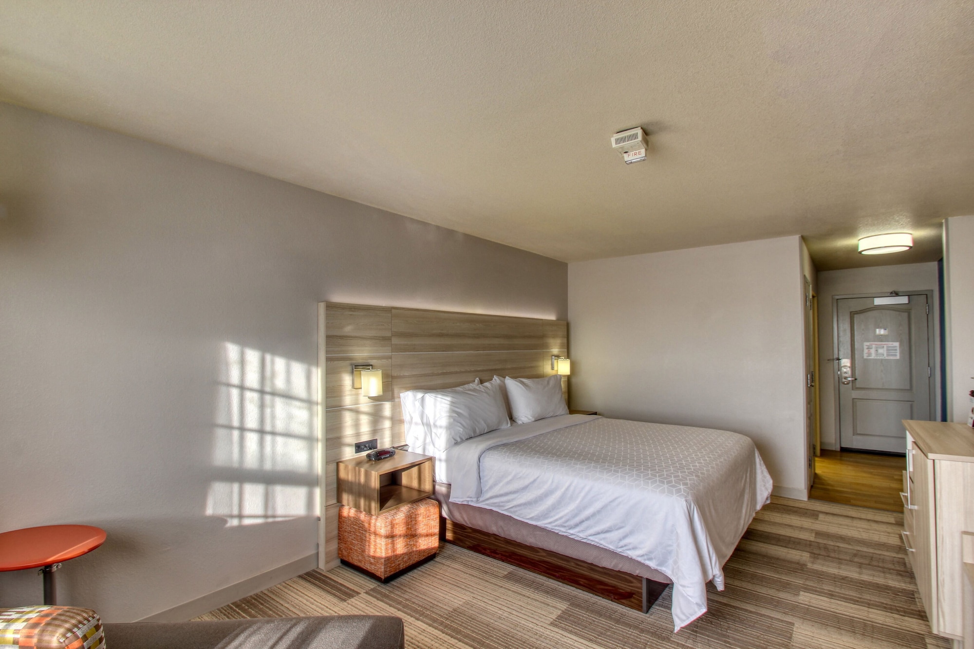 holiday inn express hotel and suites milwaukee airport by ihg