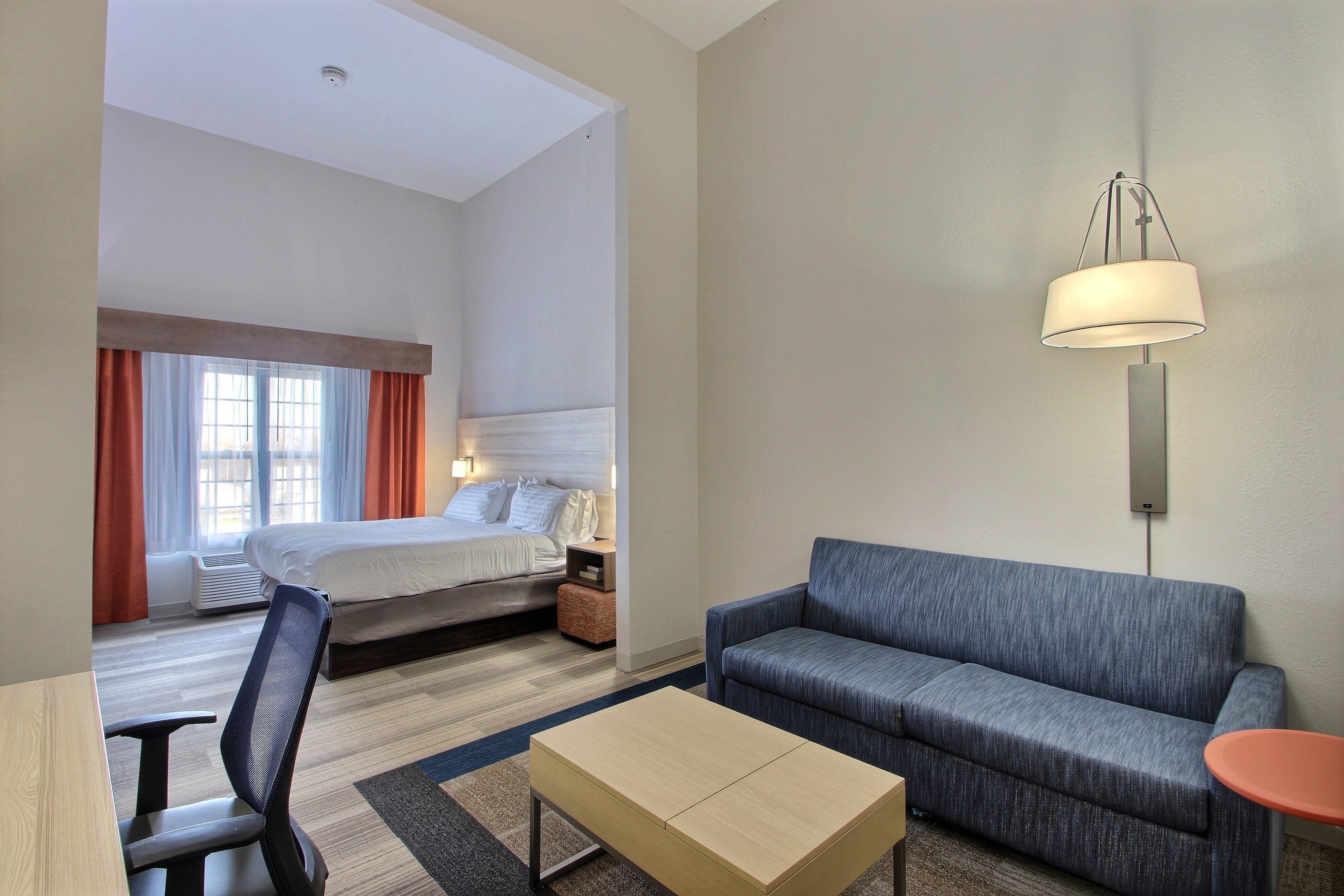 holiday inn express hotel and suites milwaukee airport by ihg