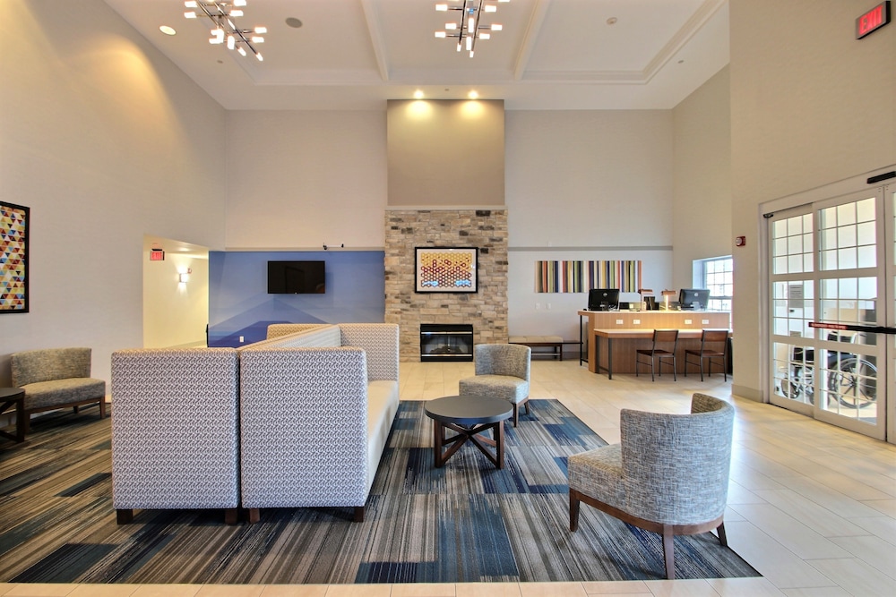 holiday inn express hotel and suites milwaukee airport by ihg