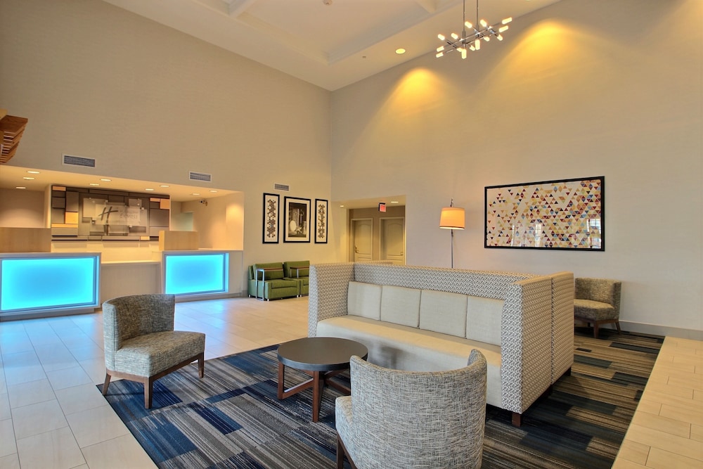holiday inn express hotel and suites milwaukee airport by ihg