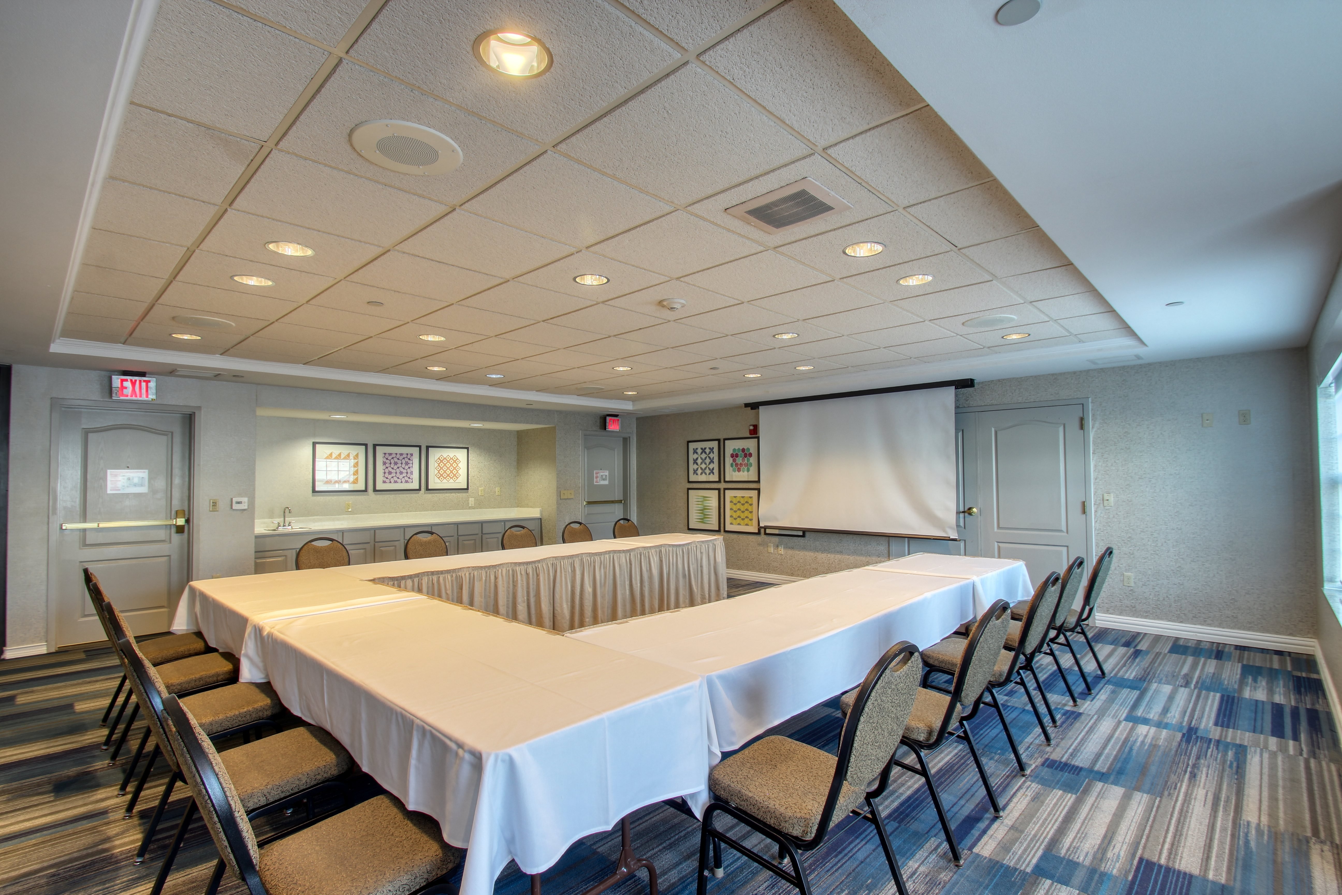 holiday inn express hotel and suites milwaukee airport by ihg