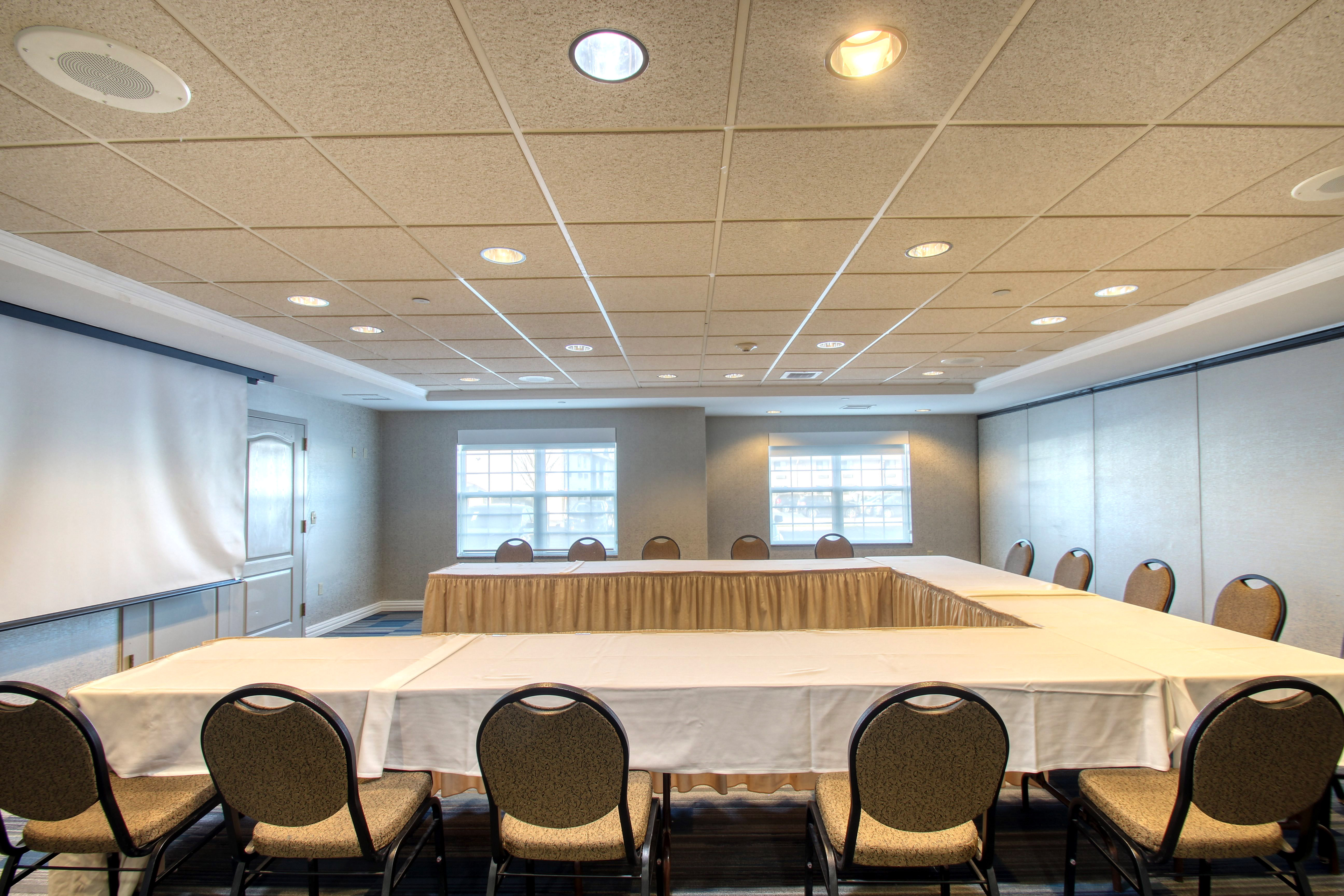 holiday inn express hotel and suites milwaukee airport by ihg