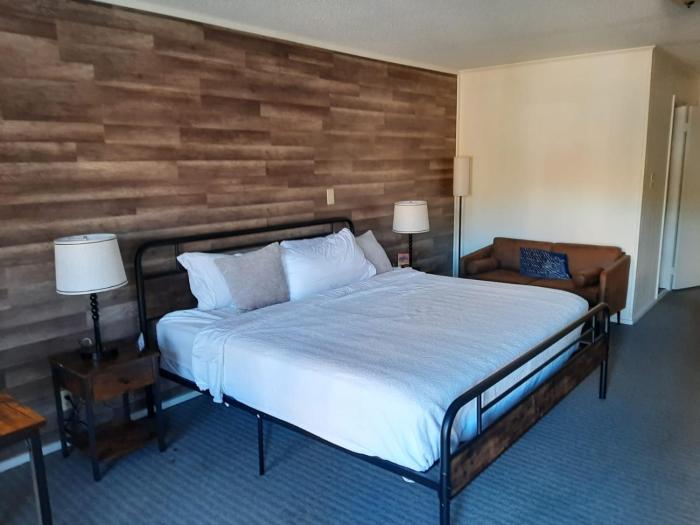 timber ridge lodge walking distance from downtown gatlinburg