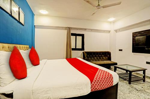 Hotel O Wamson,,4 star