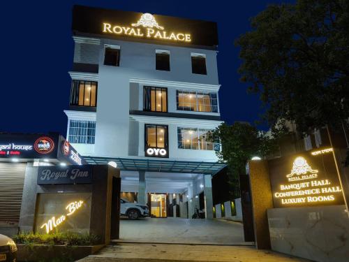 super townhouse royal inn