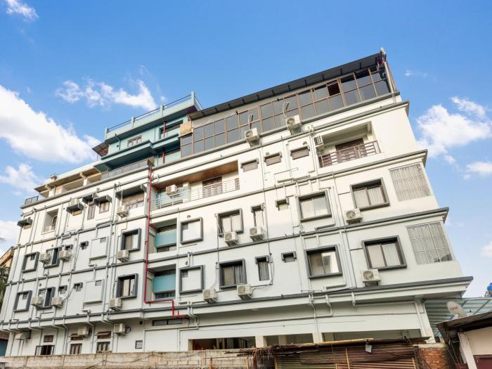 super townhouse royal inn